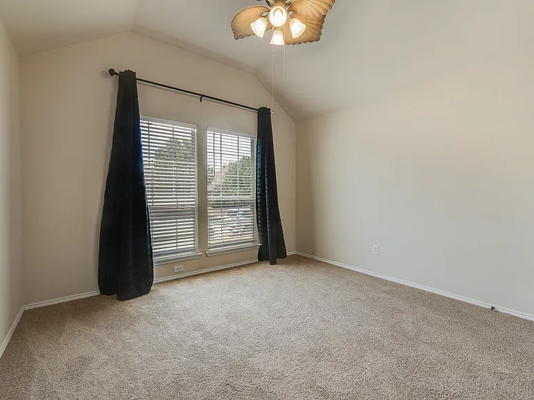 112 Singletree Ln — Photo 17
