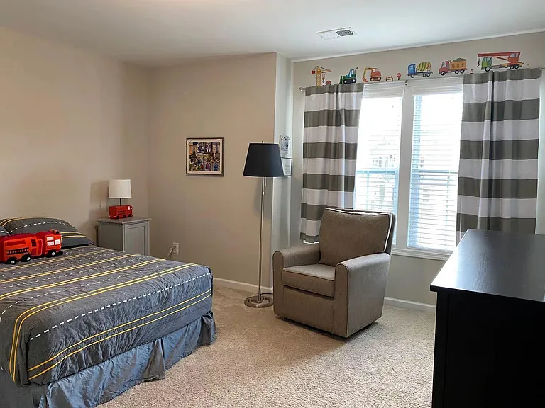 3014 Burton Point Ct — Photo 32