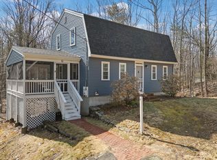 18 Abbey Rd, York, ME 03909