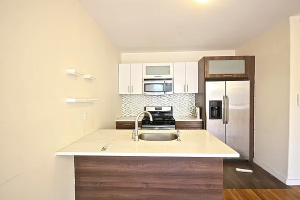 Rented by Rental Solutions Inc | media 22