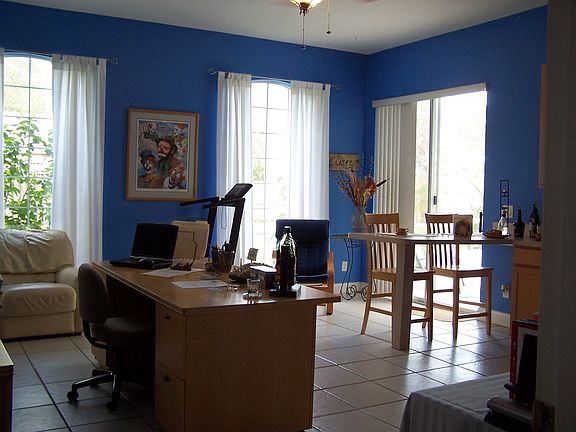 Home office w kitchen