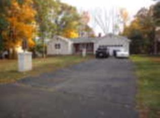 238 Raymond Rd, Rocky Hill, CT 06067