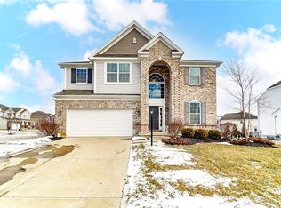 1052 Amersham Ave, Xenia, OH 45385