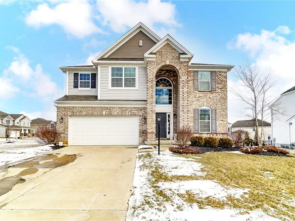 1052 Amersham Ave, Xenia, OH 45385