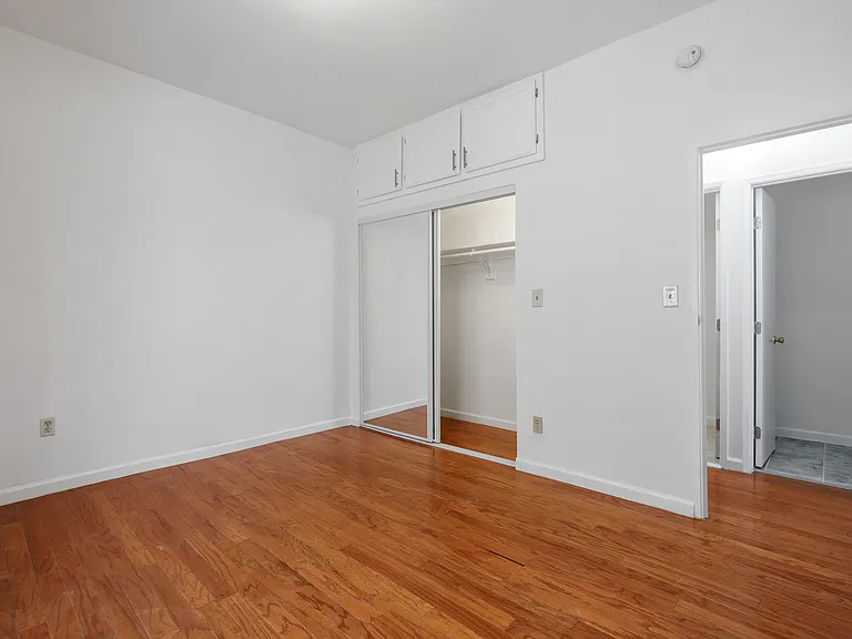 908 S Kenmore Ave #1 — Photo 7
