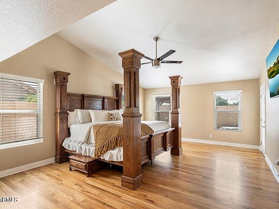 5th image of 1126 N SAINT ELENA Street
