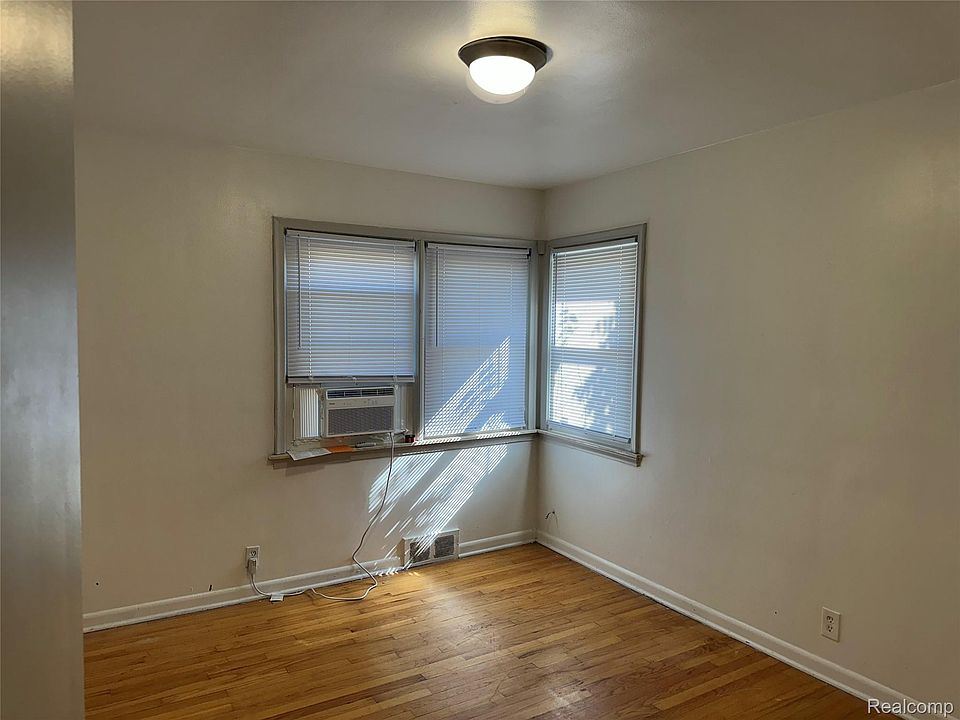 2216 Middlebelt Rd, photo 12