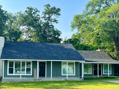 4103 Carter Creek Pkwy, Bryan, TX, 77802