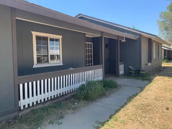 39355 169th St E, Lake Los Angeles, CA 93591