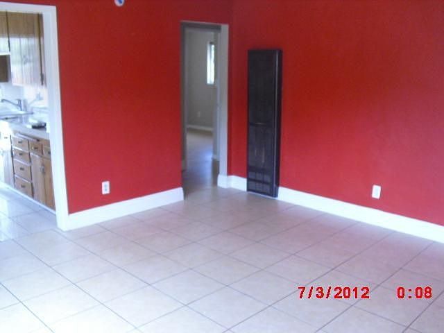 2nd image of 1132 Madera St