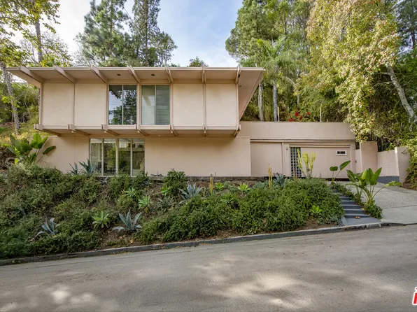 5649 Valley Oak Dr, Los Angeles, CA 90068