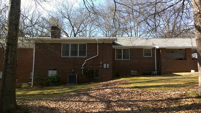 2nd image of 1104 Hardin Dr