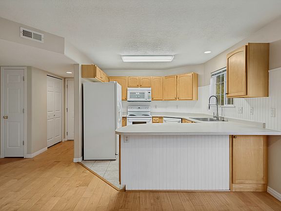 2nd image of 3167 S Matisse Ln Unit E6