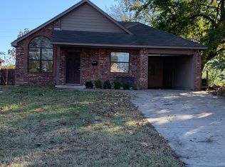 709 S Division St, Sapulpa, OK 74066