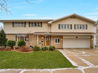 325 W Michigan St, Appleton, WI 54911