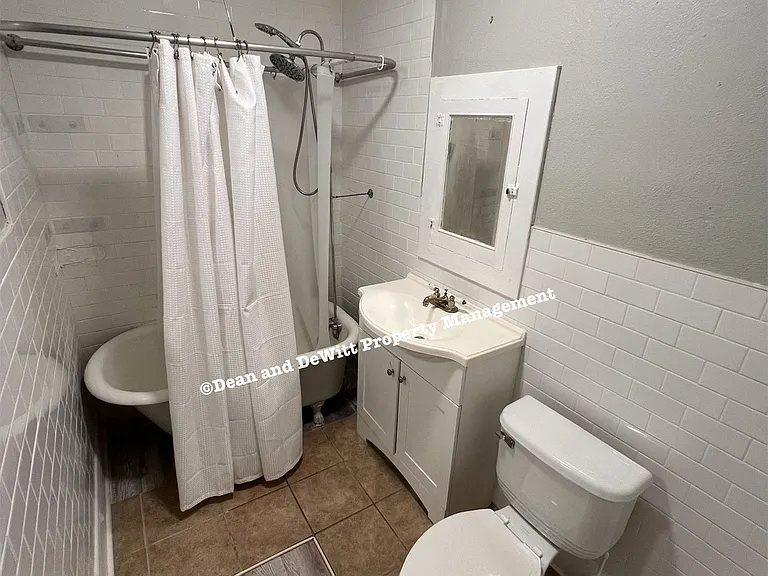 932 10th St N #3 — Photo 14