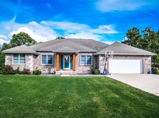 1518 Indian Creek Rd, Lebanon, MO 65536
