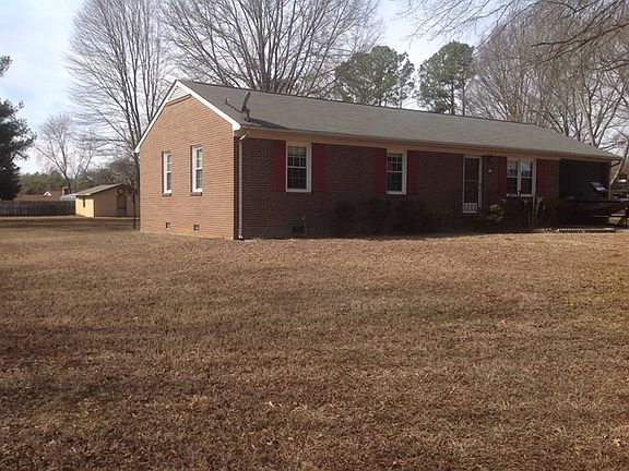 2nd image of 322 Valley Dr