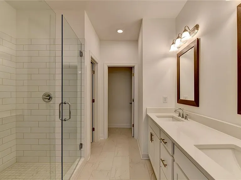 603 Millcroft Blvd — Photo 30