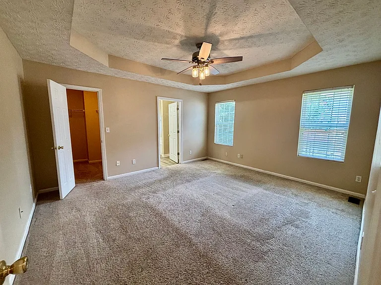 540 Chandon Way — Photo 12