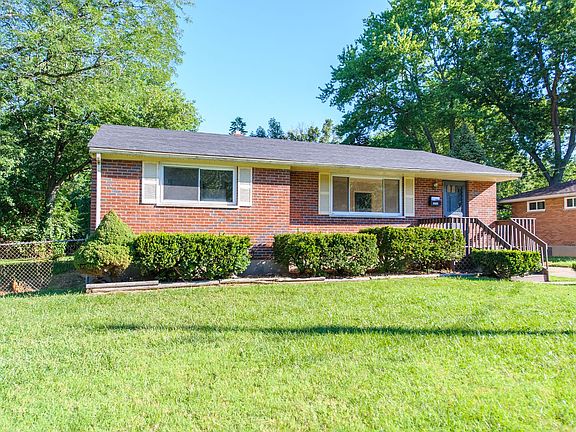 2nd image of 2656 Royal Glen Dr