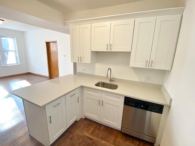 1st image of 2256 W Berteau Ave #1