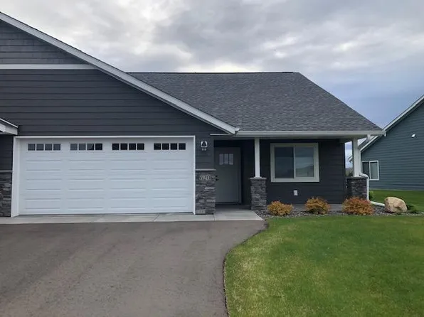 620 Kreekview Dr, Osceola, WI 54020