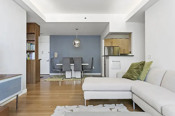 Rented by Compass | media 31