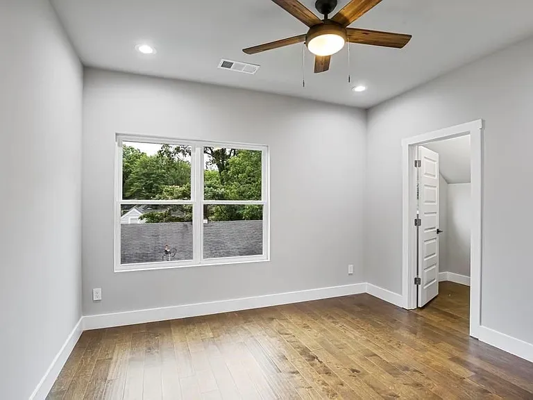 79 Adair Ave — Photo 28
