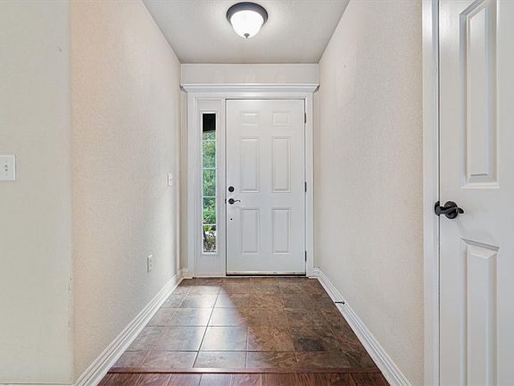 5th image of 18 Queensferry Cir