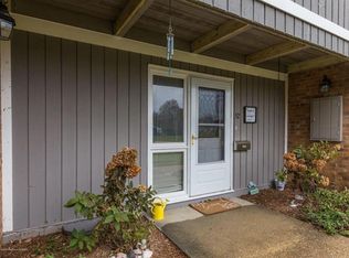 52 Linden Ct, Spring Lake, NJ 07762