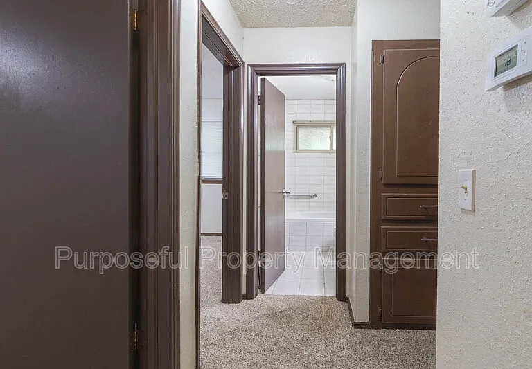 9317 NE Sherwell Dr — Photo 14