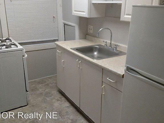 4th image of 5241 Oxford Ave APT 1