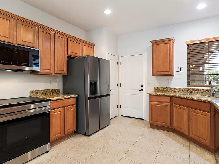 12947 W Chapala Dr — Photo 7