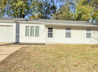 2612 W Kirby Ave, Champaign, IL 61821