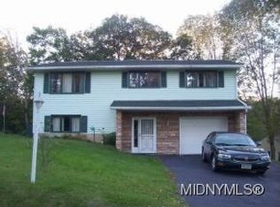 402 Ridge Rd, Oriskany, NY 13424