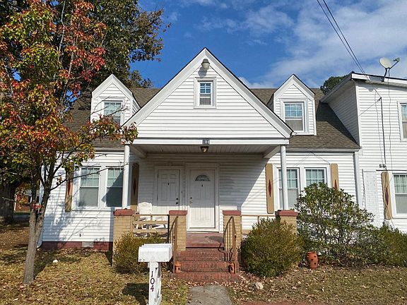 3rd image of 104 Utah St #A