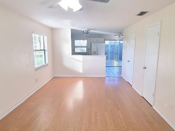 4th image of 980 Canal View Blvd APT B1