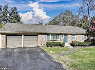 7250 Chambers Hill Rd, Harrisburg, PA 17111