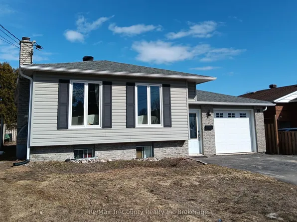 19 Belleview Cres, North Bay, ON P1B 8V2