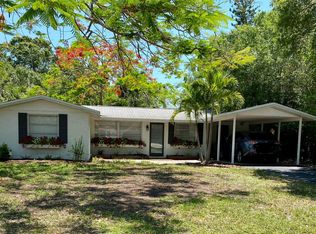 2452 Temple St, Sarasota, FL 34239