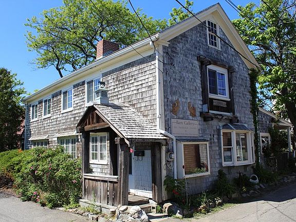 2nd image of 13 Old Harbor Rd