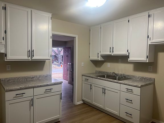 3rd image of 3709 Navarre Ct