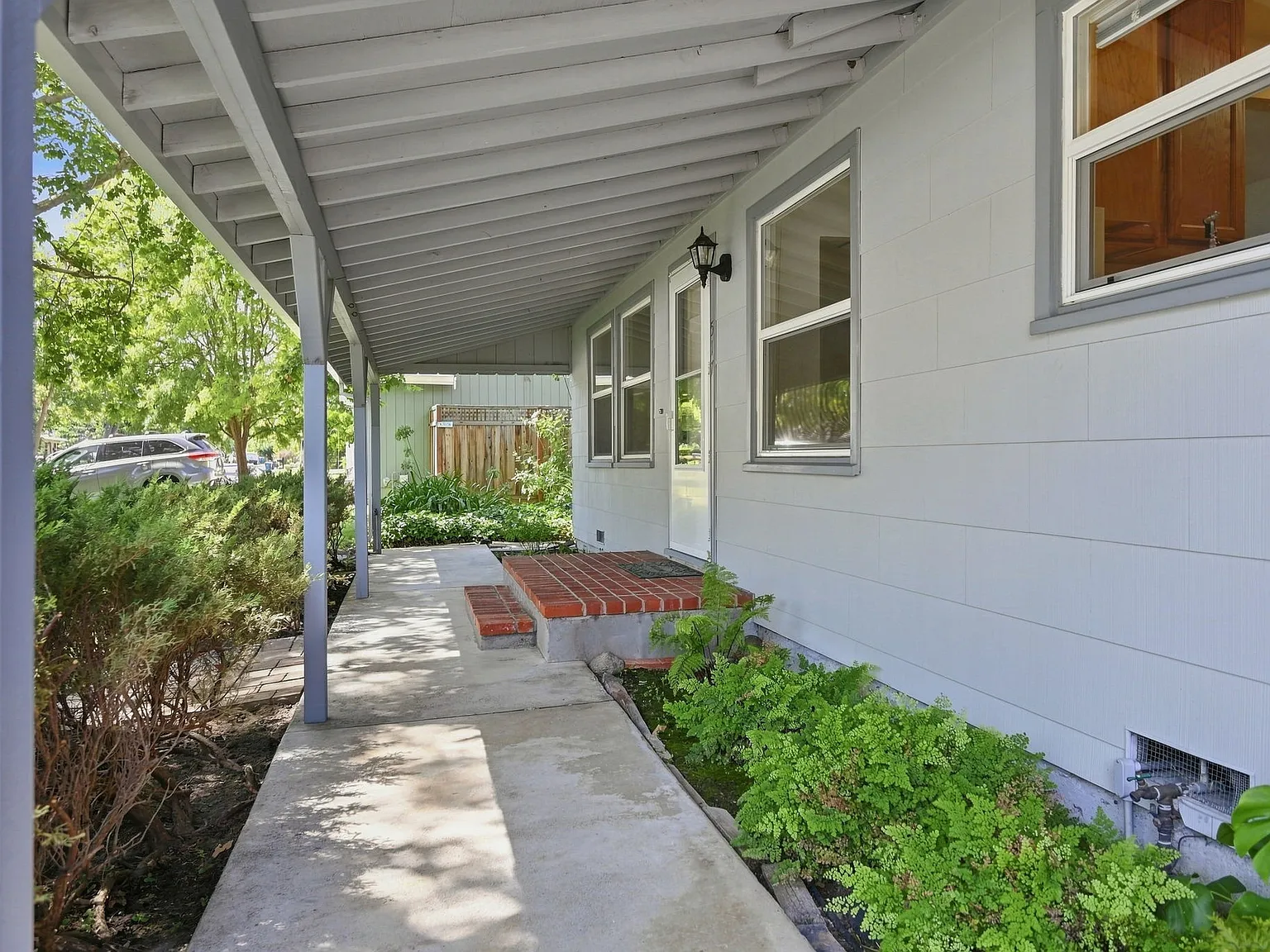 2 bed, 884 sqft, $3,200 — Photo 4