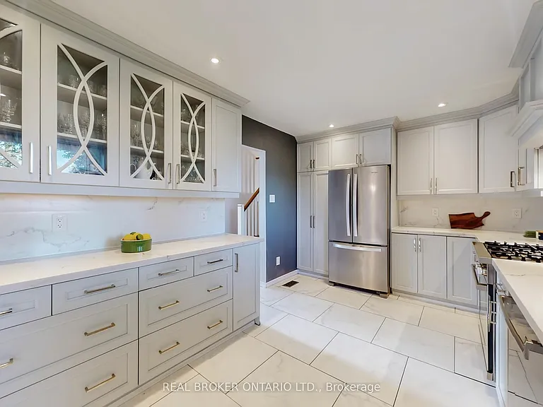 15 Jasmine Cres — Photo 13