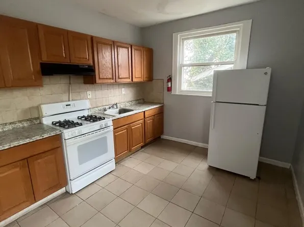 102 Grumman Ave #1, Newark, NJ 07112