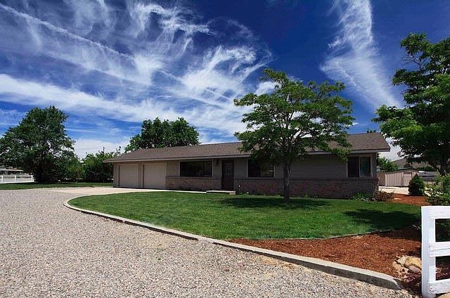 1st image of 3859 Ponderosa Dr