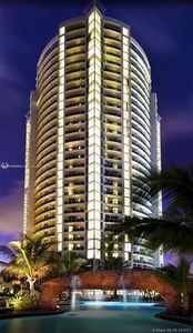 18001 Collins Ave #1815, North Miami Beach, FL, 33160