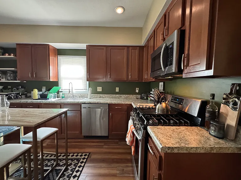 3649 Graceland Ave — Photo 6