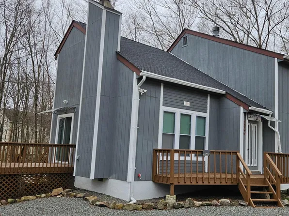 8446 Bear Trail Dr, Tobyhanna, PA 18466